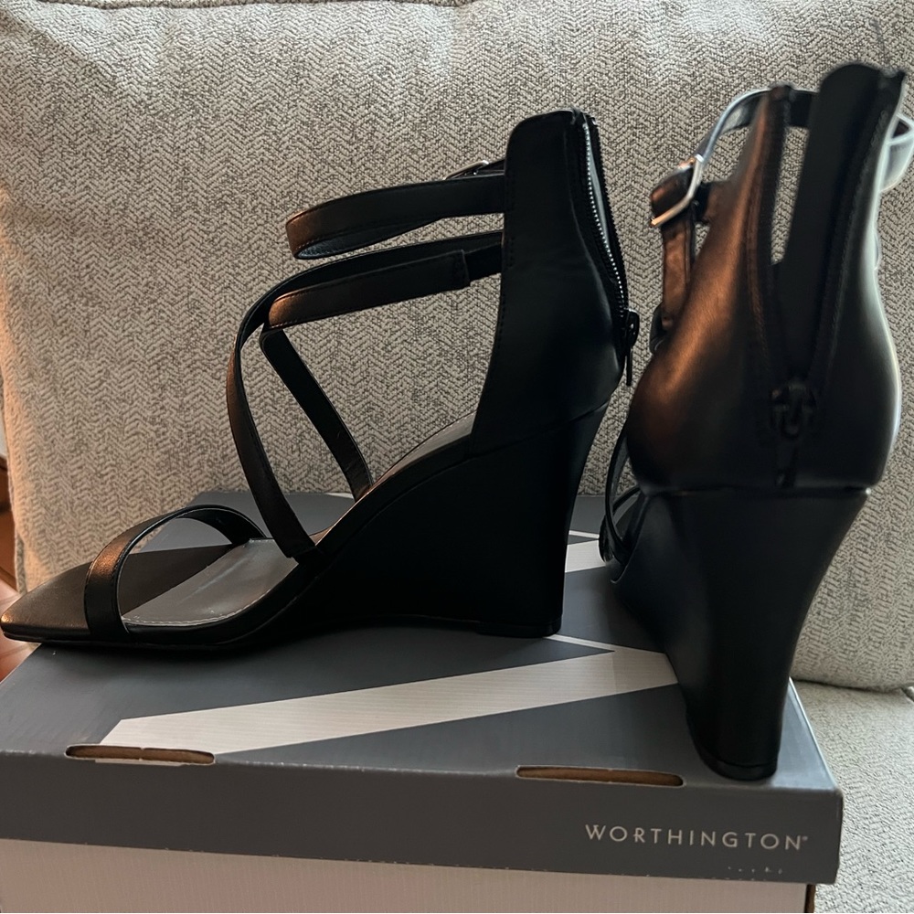 Black wedge heel sandal